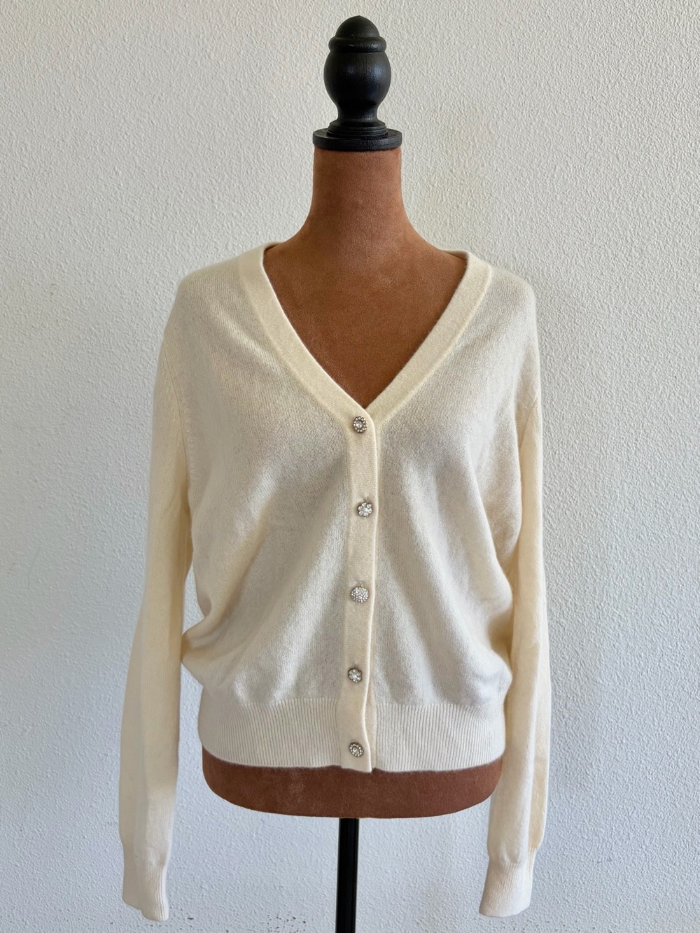 Minnie Rose Cream V-Neck Button Front Cashmere-Blend Cardigan